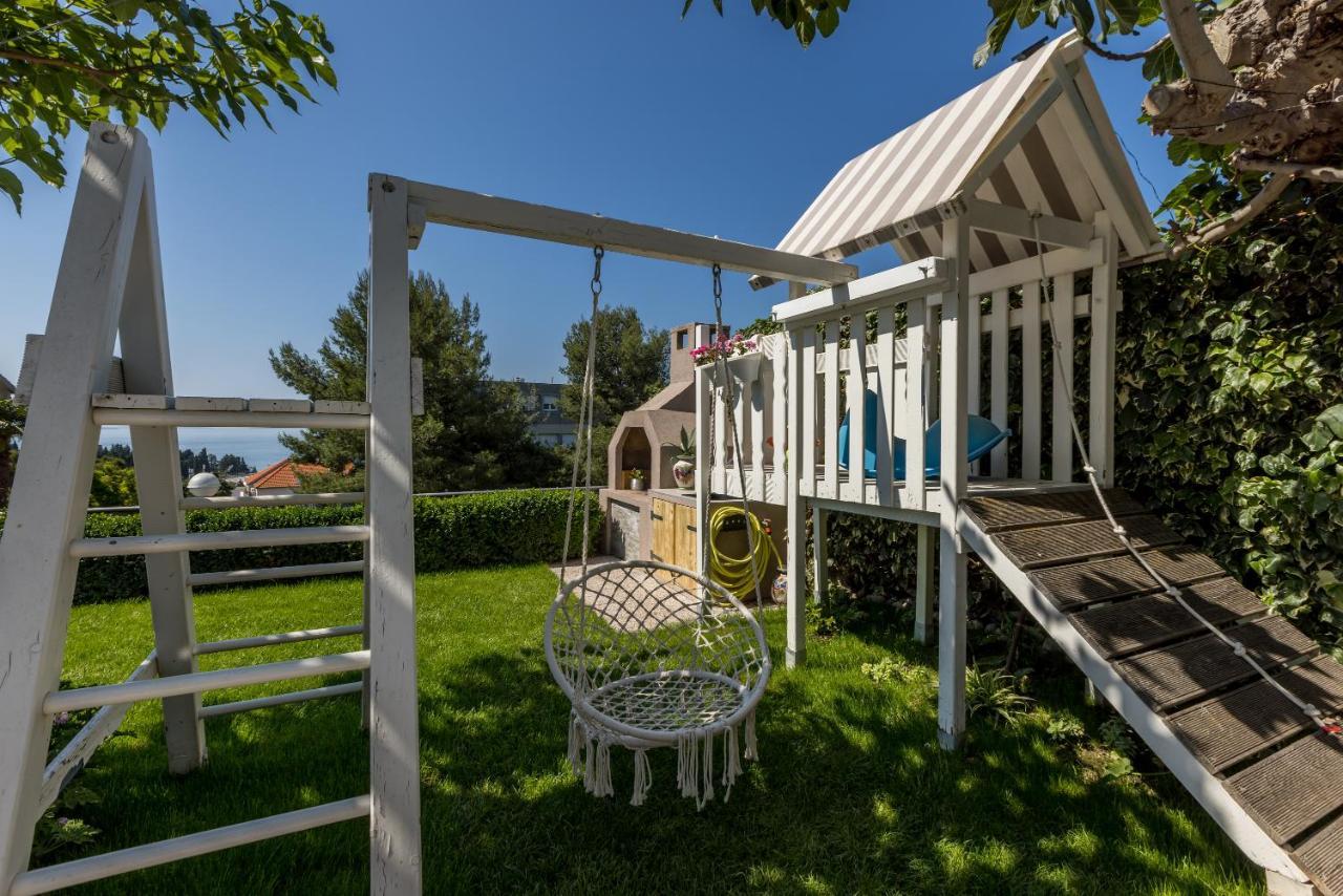 Villa Katess With Heated Pool Split Eksteriør bilde